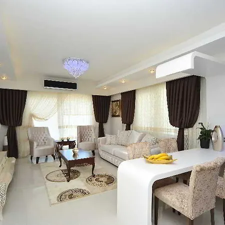 Azura Park Tourism Complex 아파트